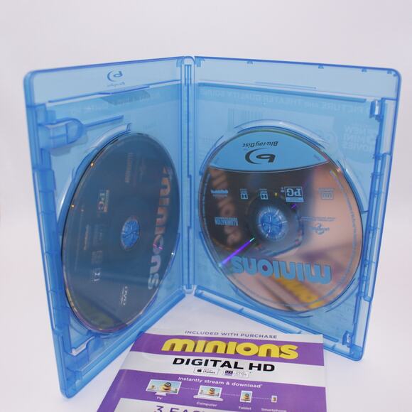 Despicable Me, Despicable Me 2, Minions Lot (Blu-ray) 3 Movies with Slipcover - Picture 15 of 15